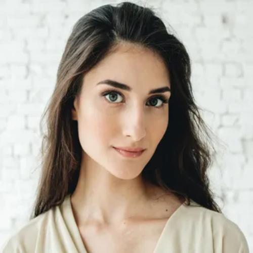 Alyna Aizad